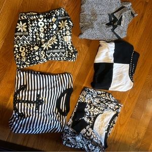 What’s black & white & read all over? This post! 5 ladies + sizes for 1 price!